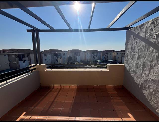 2 BEDROOM APARTMENT TO LET IN SHEFFIELD BEACH